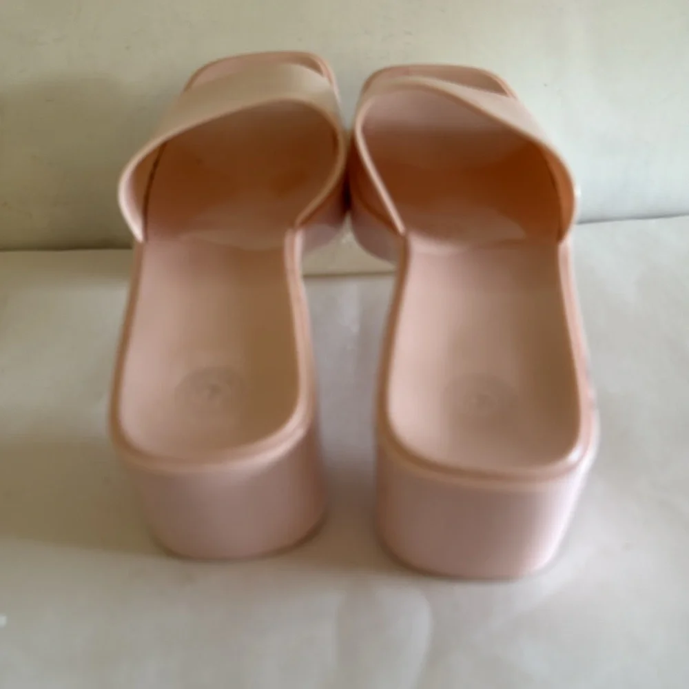 Soft pink block heel slip on platform summer slides size 8